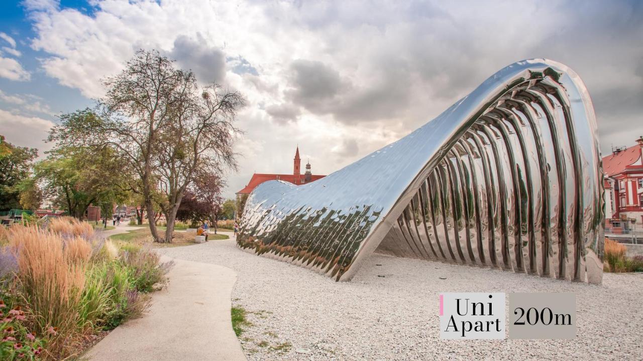 Uniapart فروتسواف المظهر الخارجي الصورة